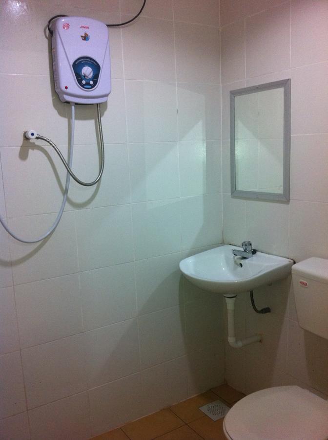 Jr Hotel Sitiawan Exterior photo